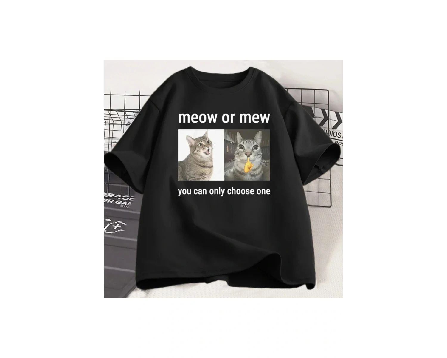 Siyah Miyav veya Benim Sadece Bir Meme Seçebilirsiniz Komik Aptal Kedi Mizah