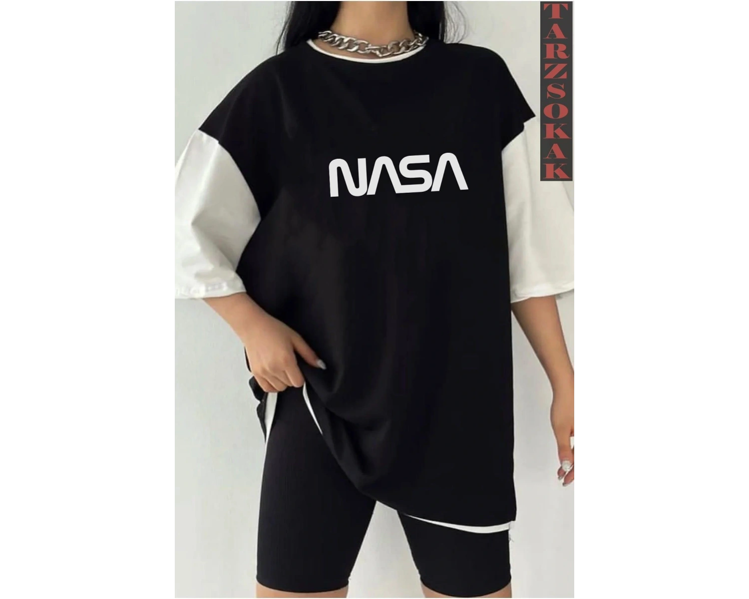 Siyah Oversize Çift Renk NASSA SESİ YAZI  Baskılı Unisex Tshirt