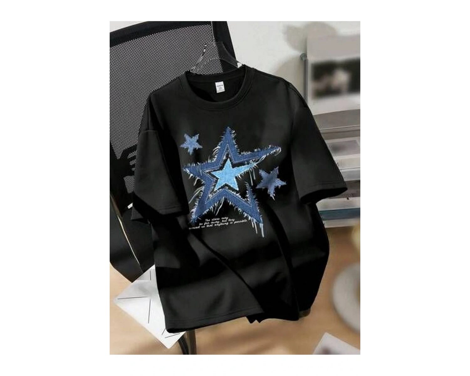 SİYAH T SHIRT YILDIZ DESENLİ