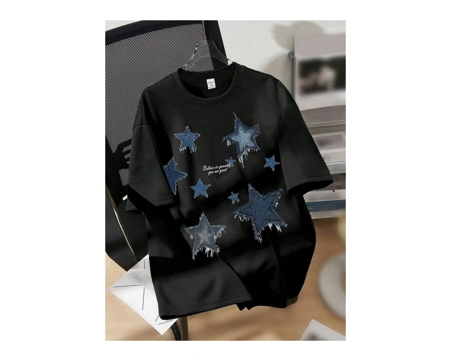 SİYAH T SHIRT YILDIZ DESENLİ