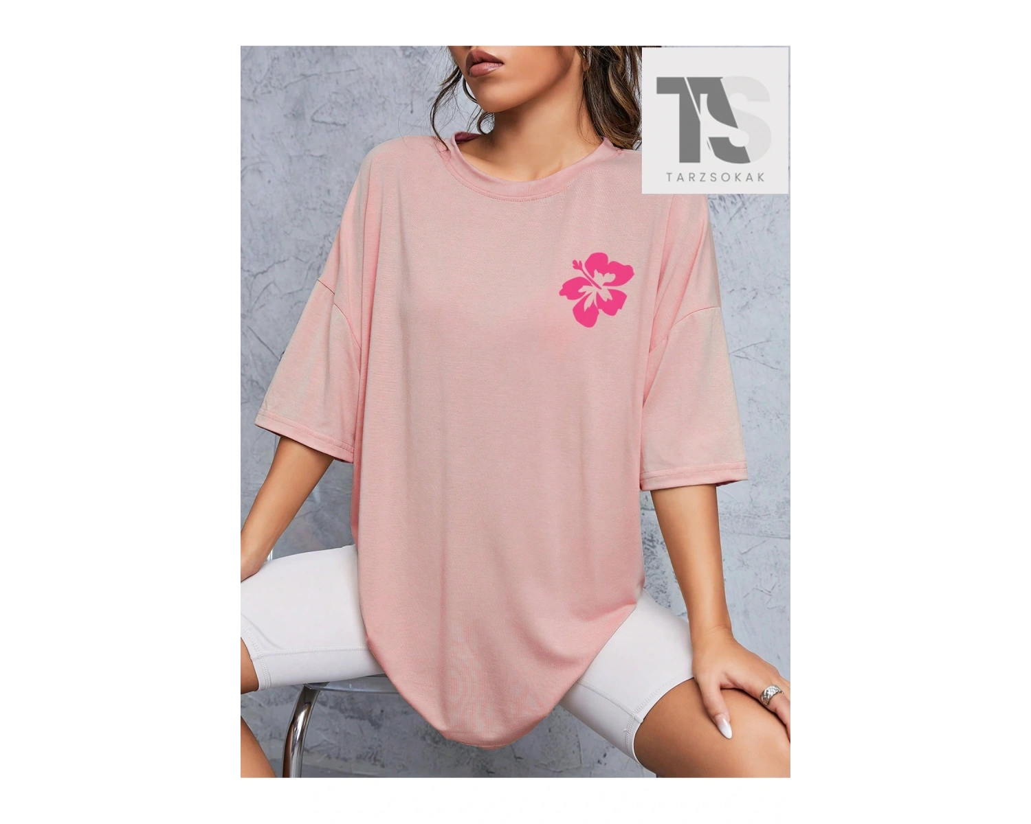 Slayr Dudak ve Slogan Grafikli Düşük Omuz Tişörtü