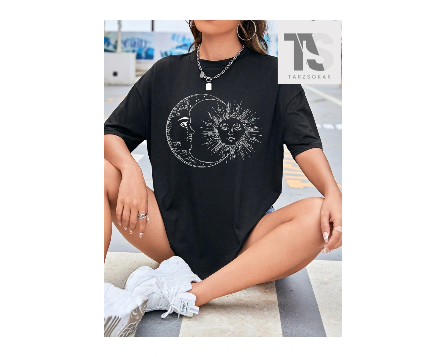 Slogan Grafikli Düşük Omuzlu Tişört