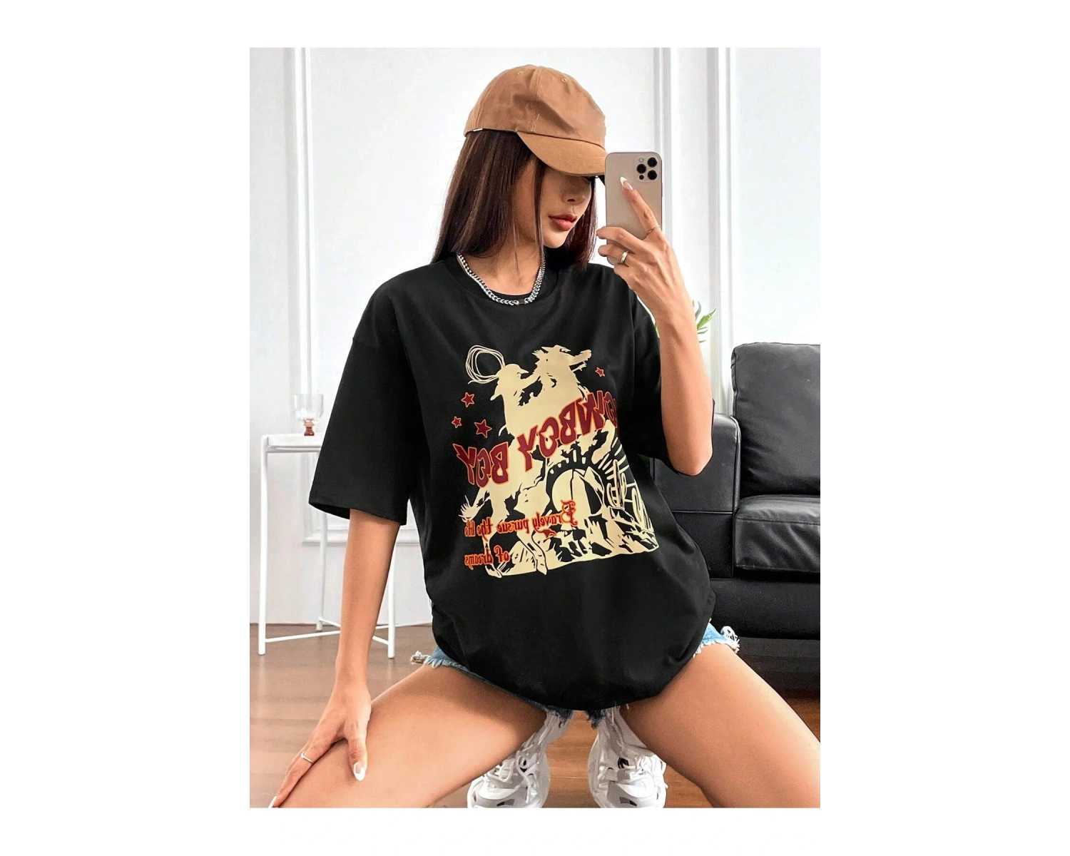 Slogan & Şekil Grafikli Düşük Omuzlu Tişört