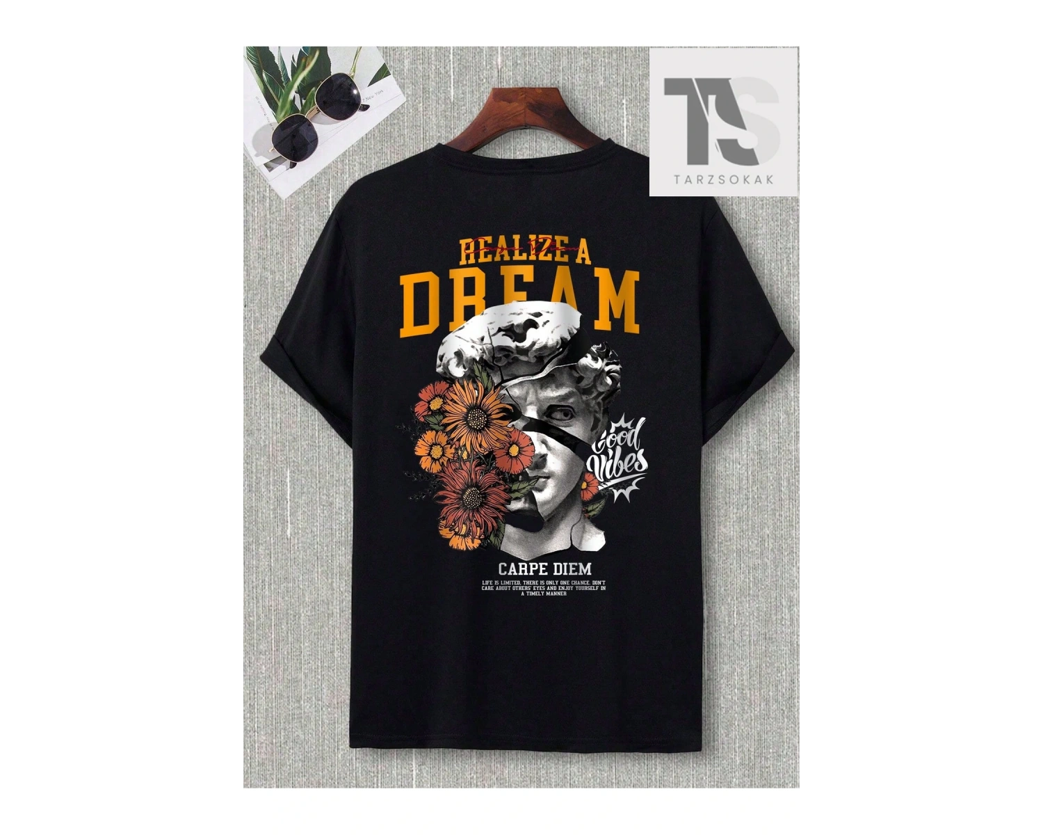 Sloganlı Erkek Heykel Baskılı T-shirt