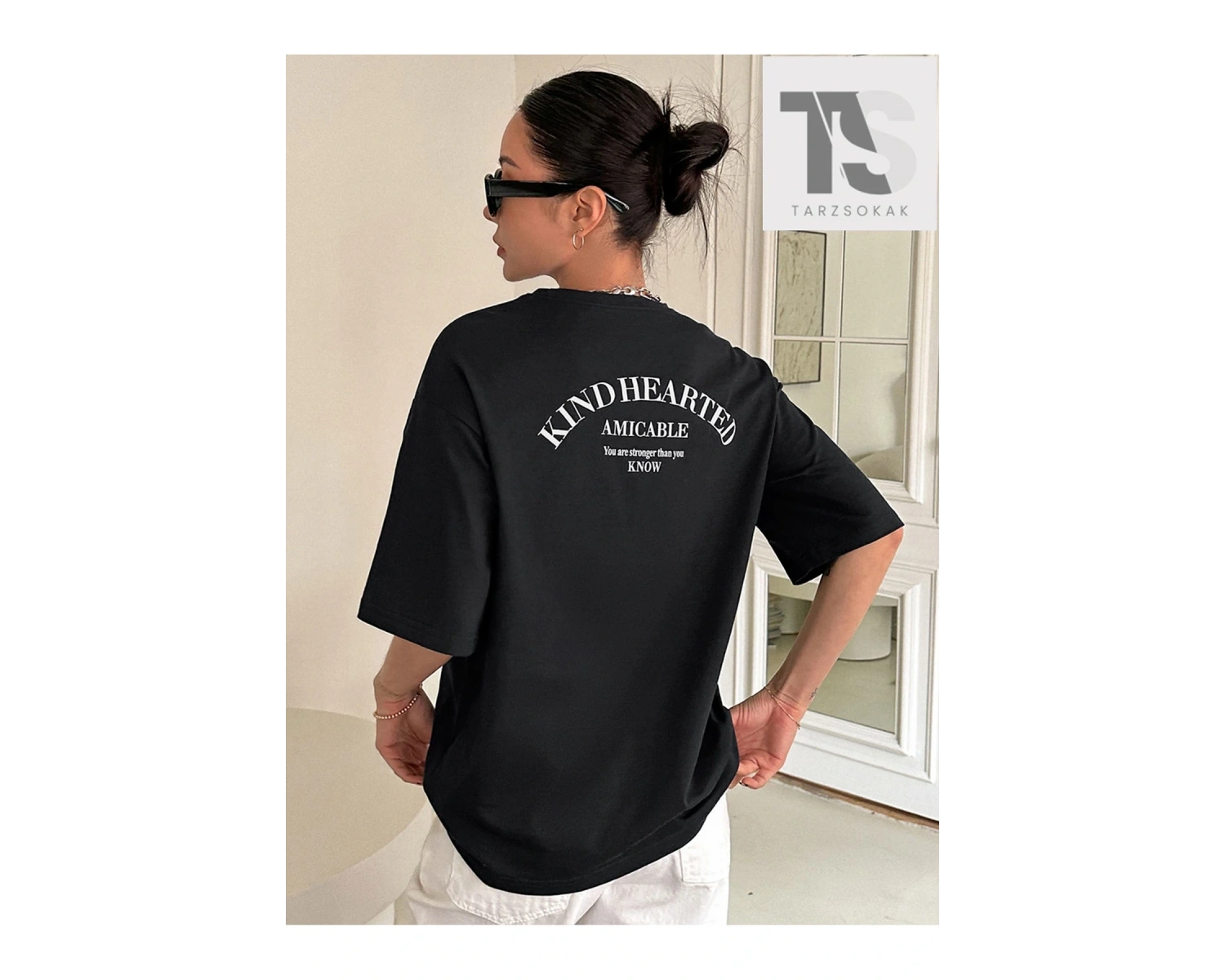 Sloganlı Grafik Düşük Omuz Tişört