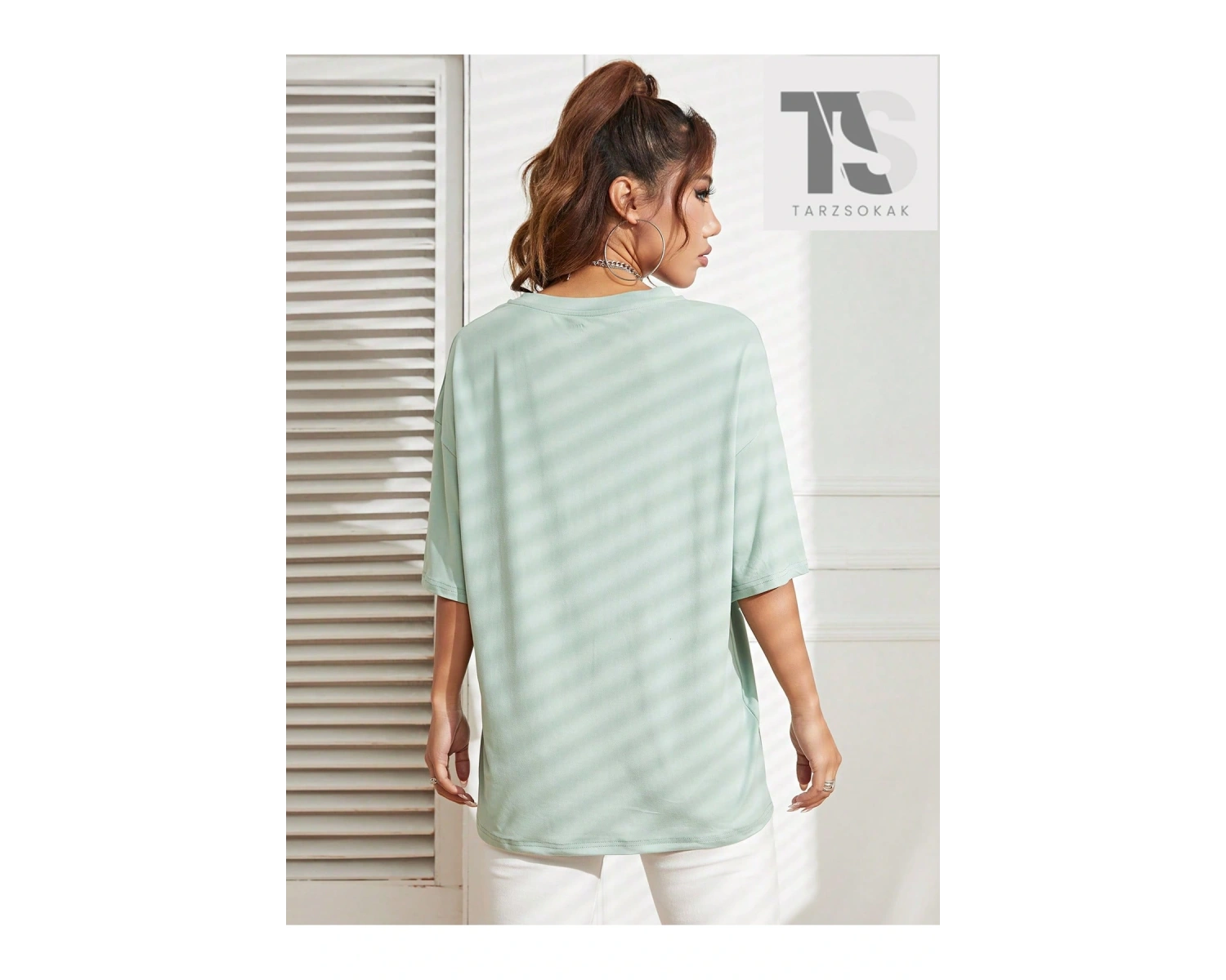 Sloganlı Yamalı Düşük Omuz Tişört