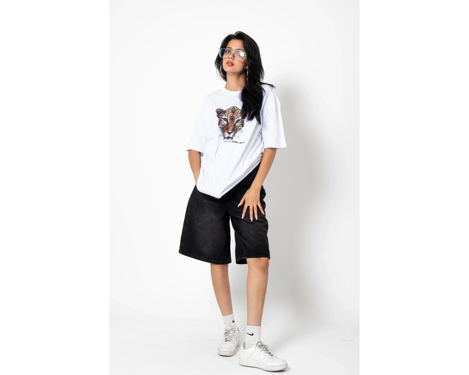 Stay Wild Leopar Siluet Baskılı Oversize Unisex Beyaz