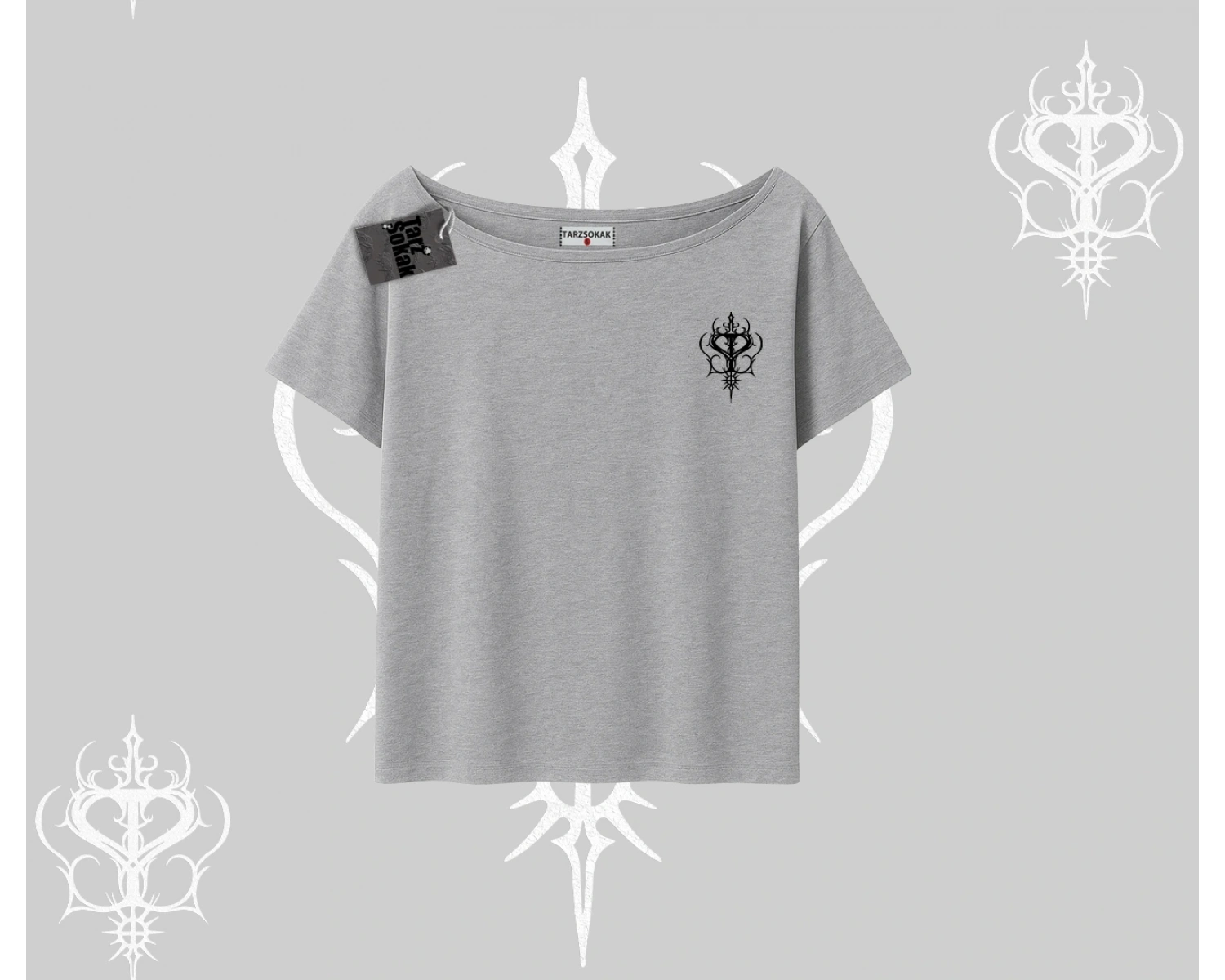 The Owner of House Kedi Arka Baskılı Kayık Yaka Tshirt