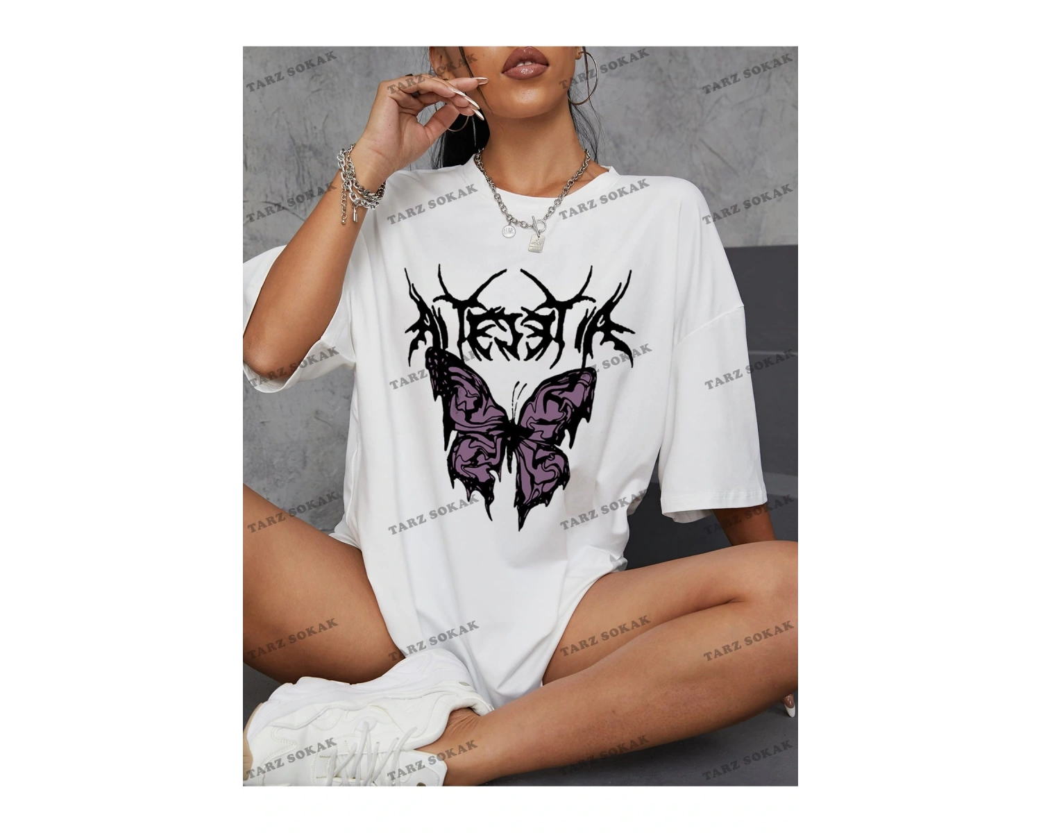 Unisex BAY  Kelebek Ve Harf Grafikli Oversize Tişört KOD-1358