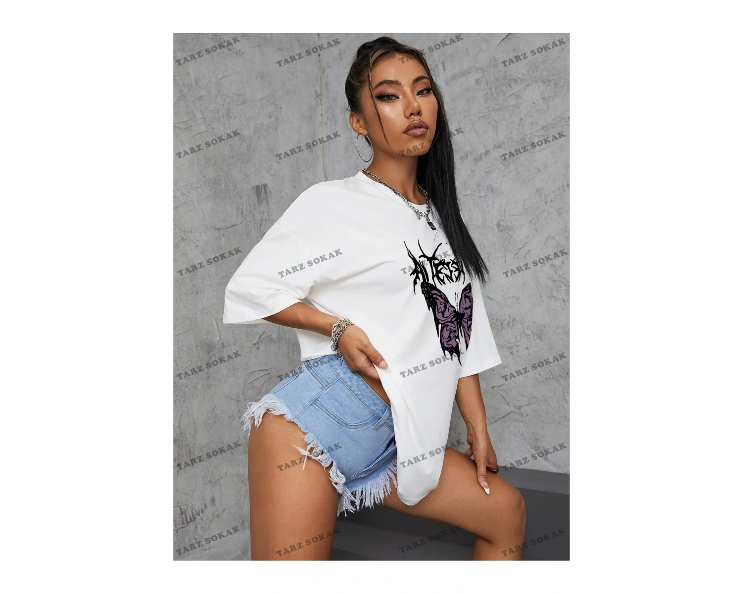 Unisex BAY  Kelebek Ve Harf Grafikli Oversize Tişört KOD-1358