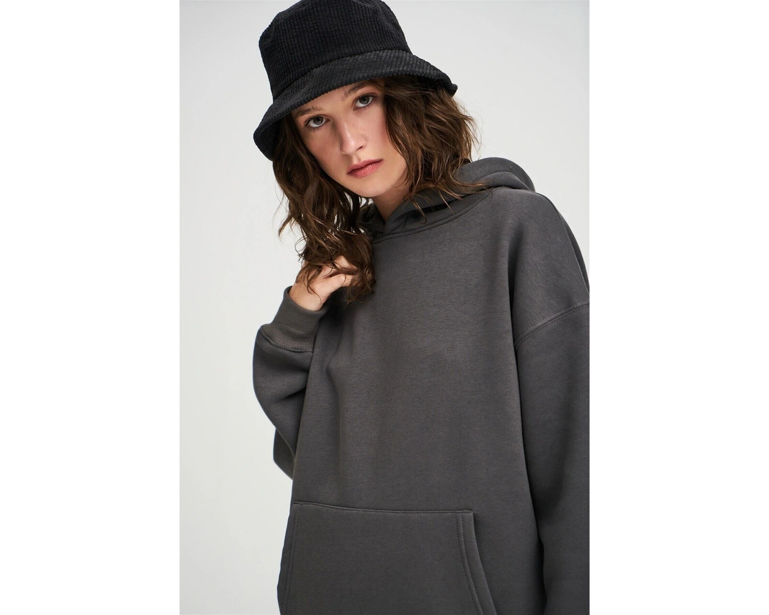 Unisex Beyaz Basic Sweatshirt Trndz200