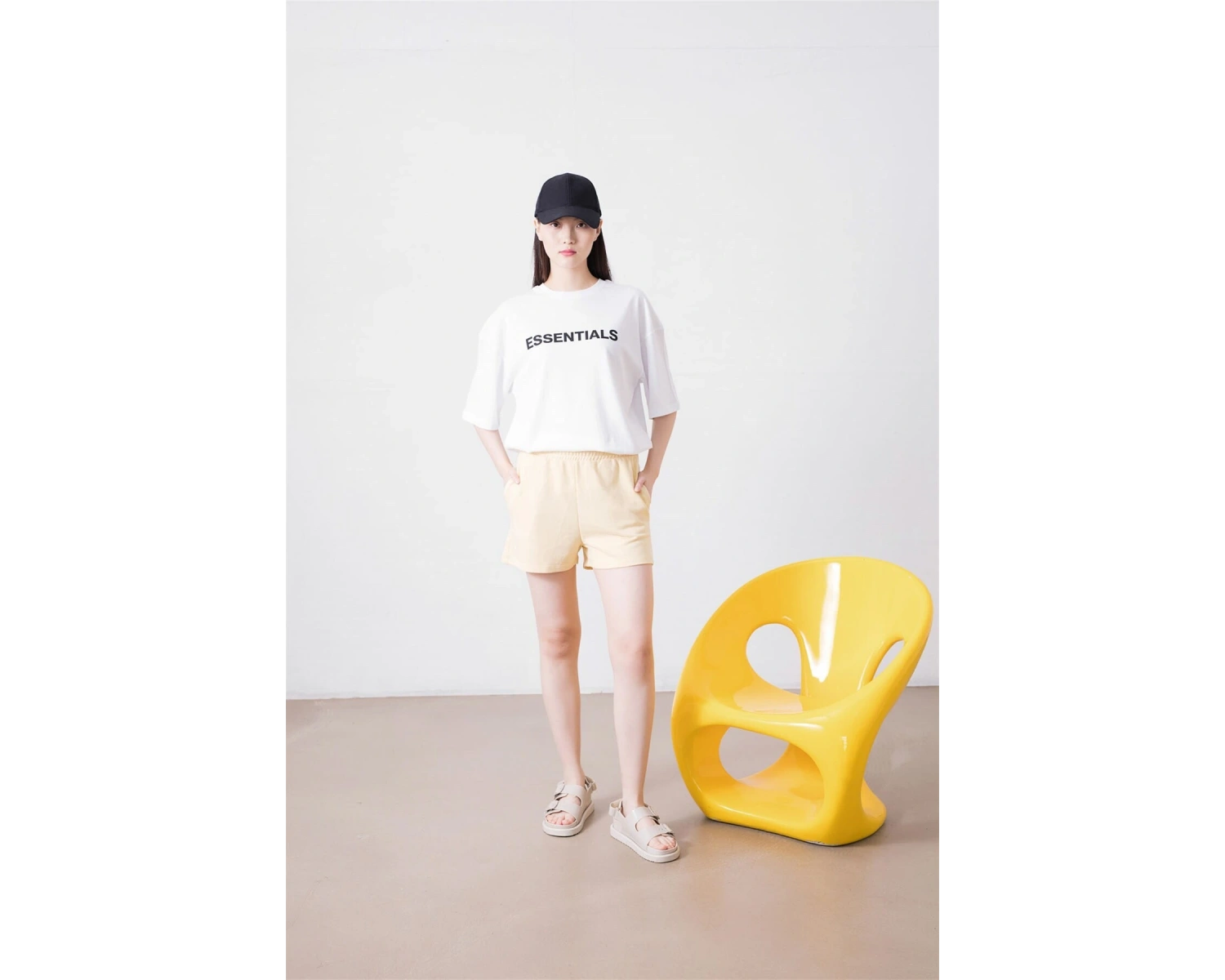 Unisex Essentials Beyaz Tshirt