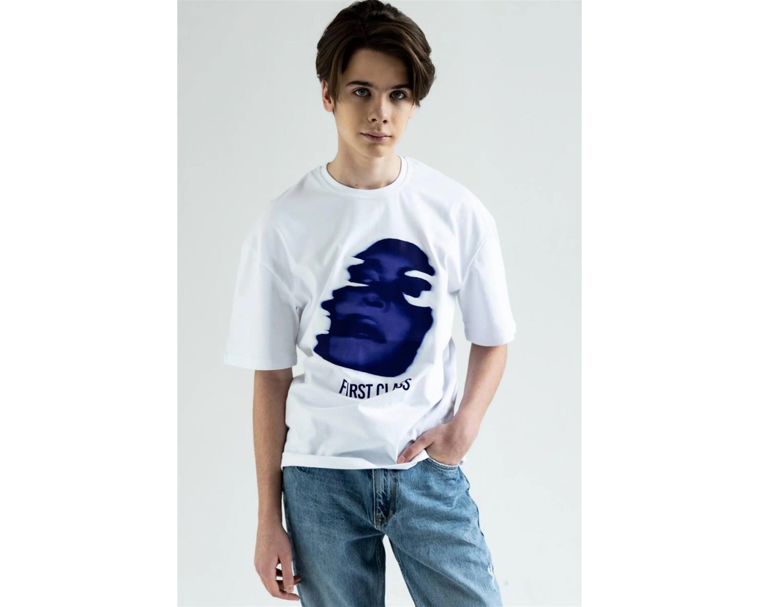 Unisex First Class Beyaz Tshirt