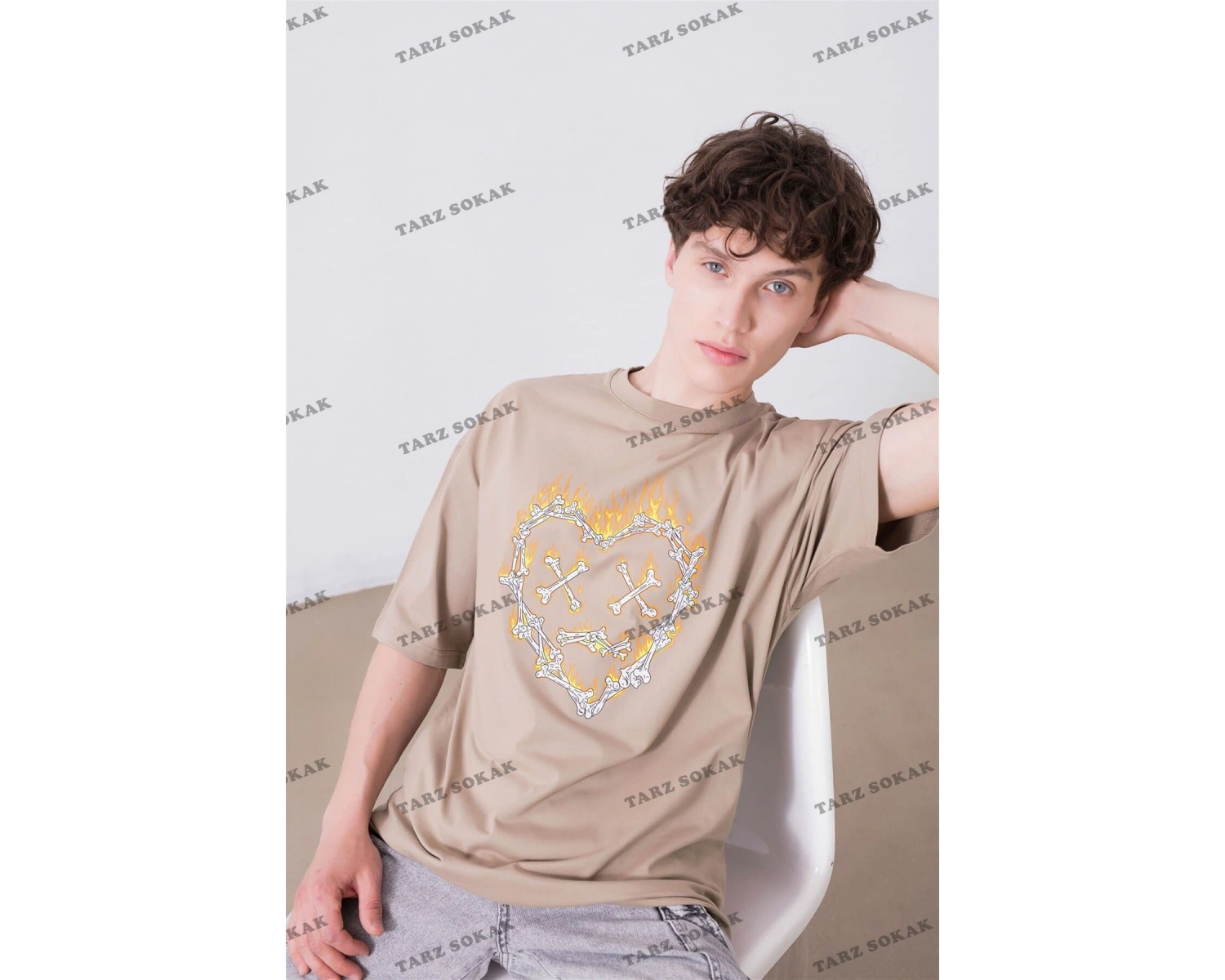 Unisex Jesus Is King Siyah