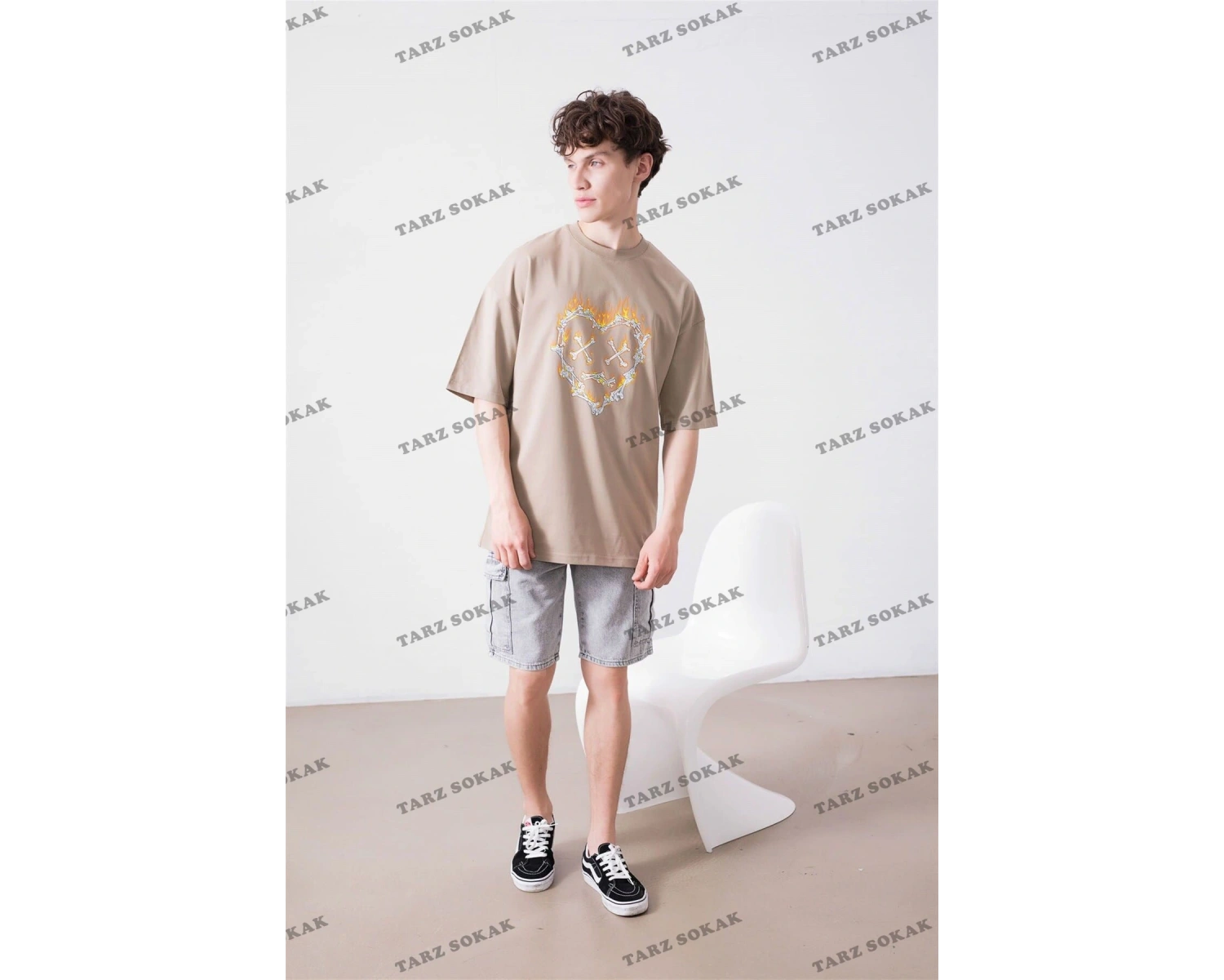 Unisex Jesus Is King Siyah