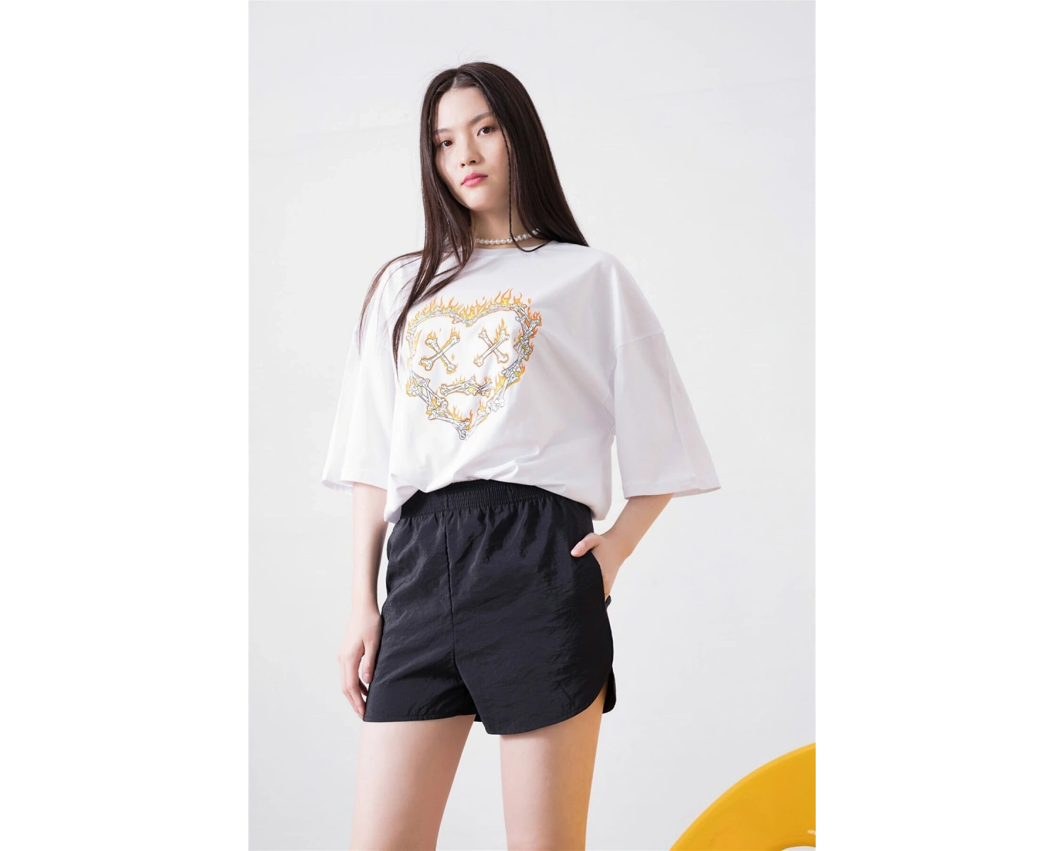 Unisex Kemik Kalp Beyaz Tshirt