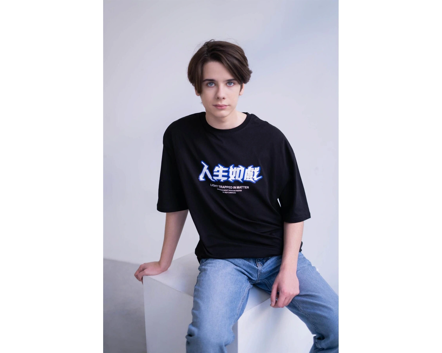 Unisex Light Trapped In Matter Siyah Tshirt