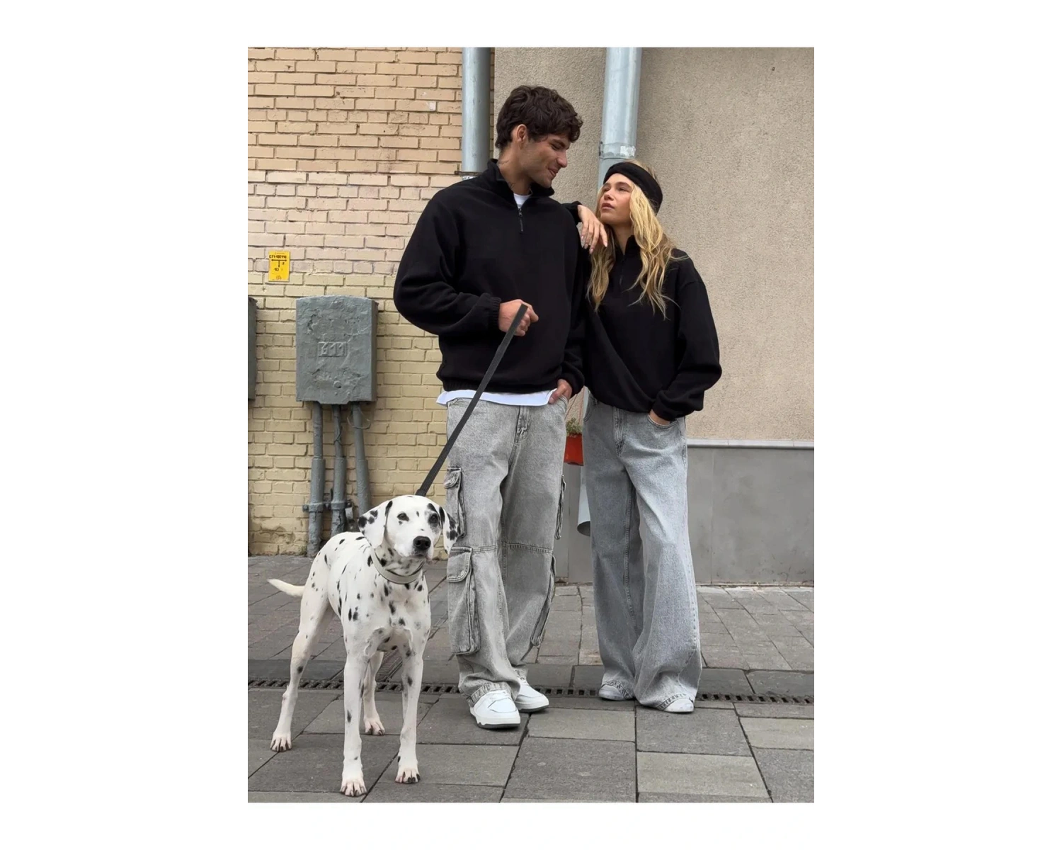 Unisex Relaxed Fit Yarım Fermuarlı Dik Yaka Sweatshirt Siyah