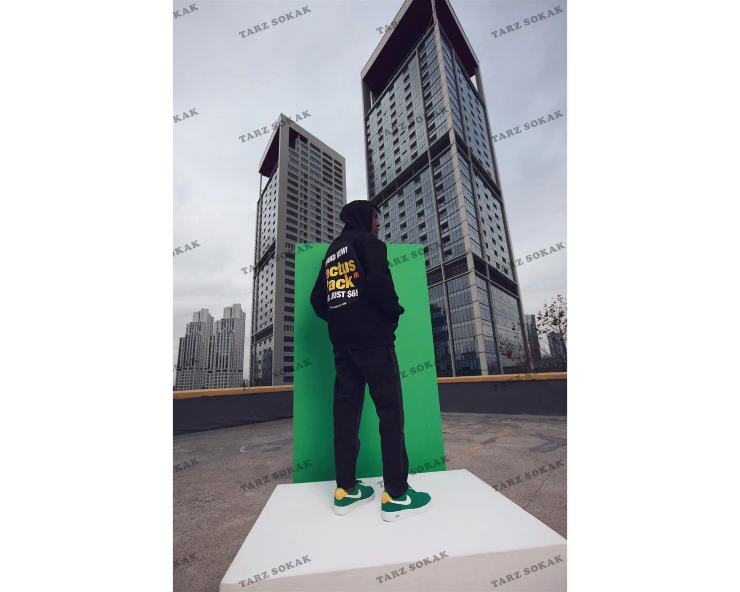 Y2K Cactüs Pack Siyah Unisex Sweatshirt KOD 2009