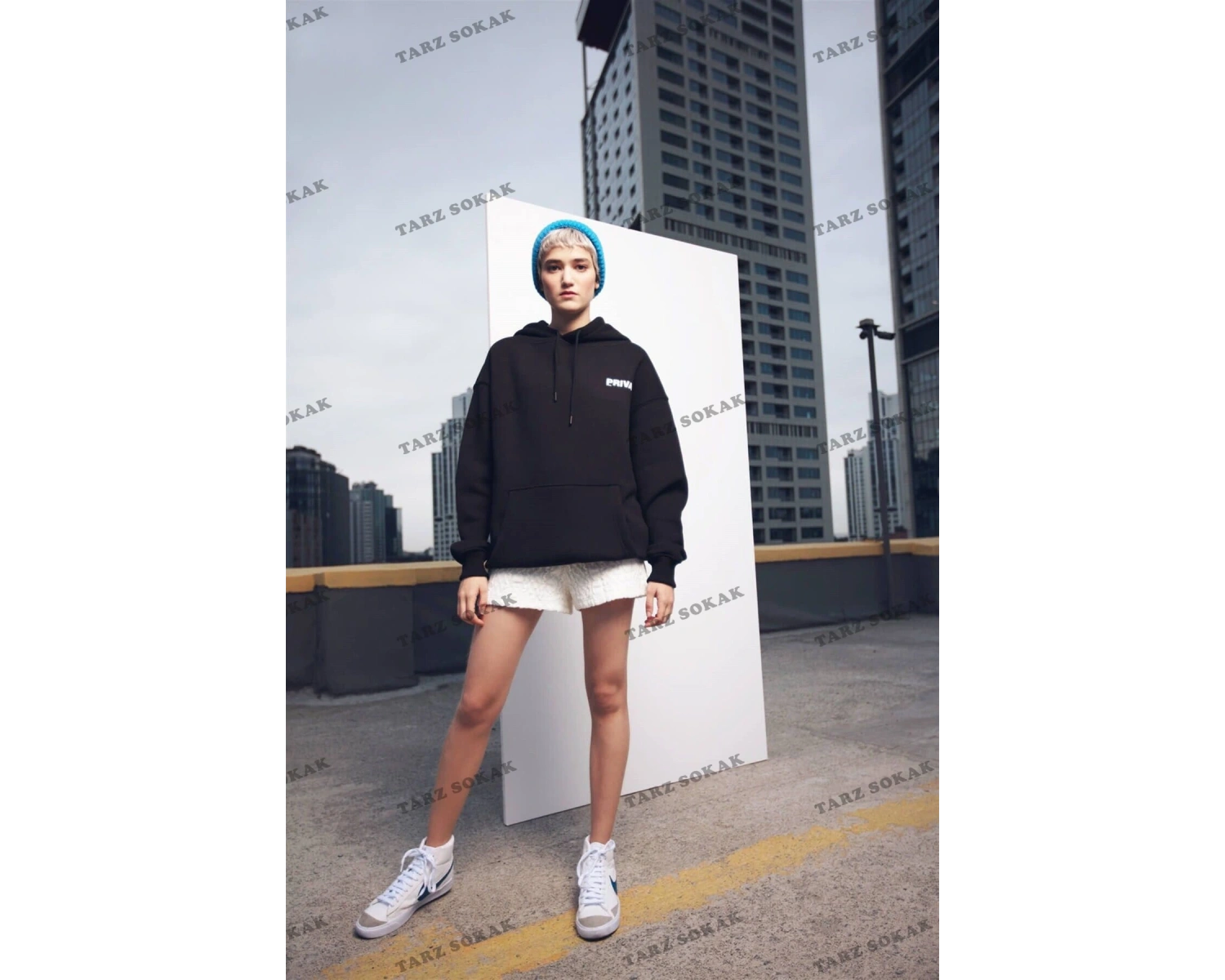 Y2K Private Unisex Sweatshirt KOD 2015