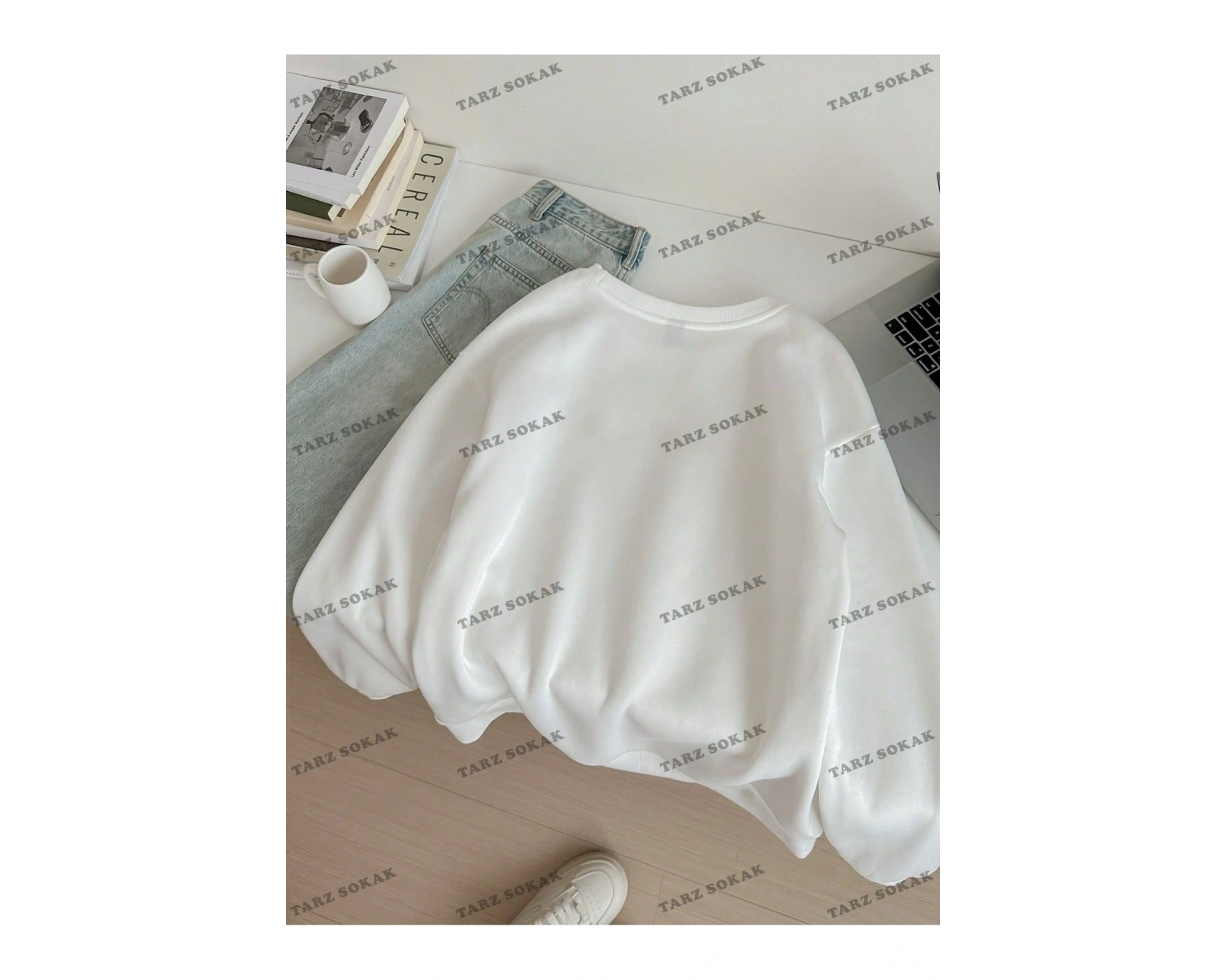 Y2K YENİ SEZON SSWEAT HARAJUKA KUROMİ RETRO KOD 1283 Beyaz