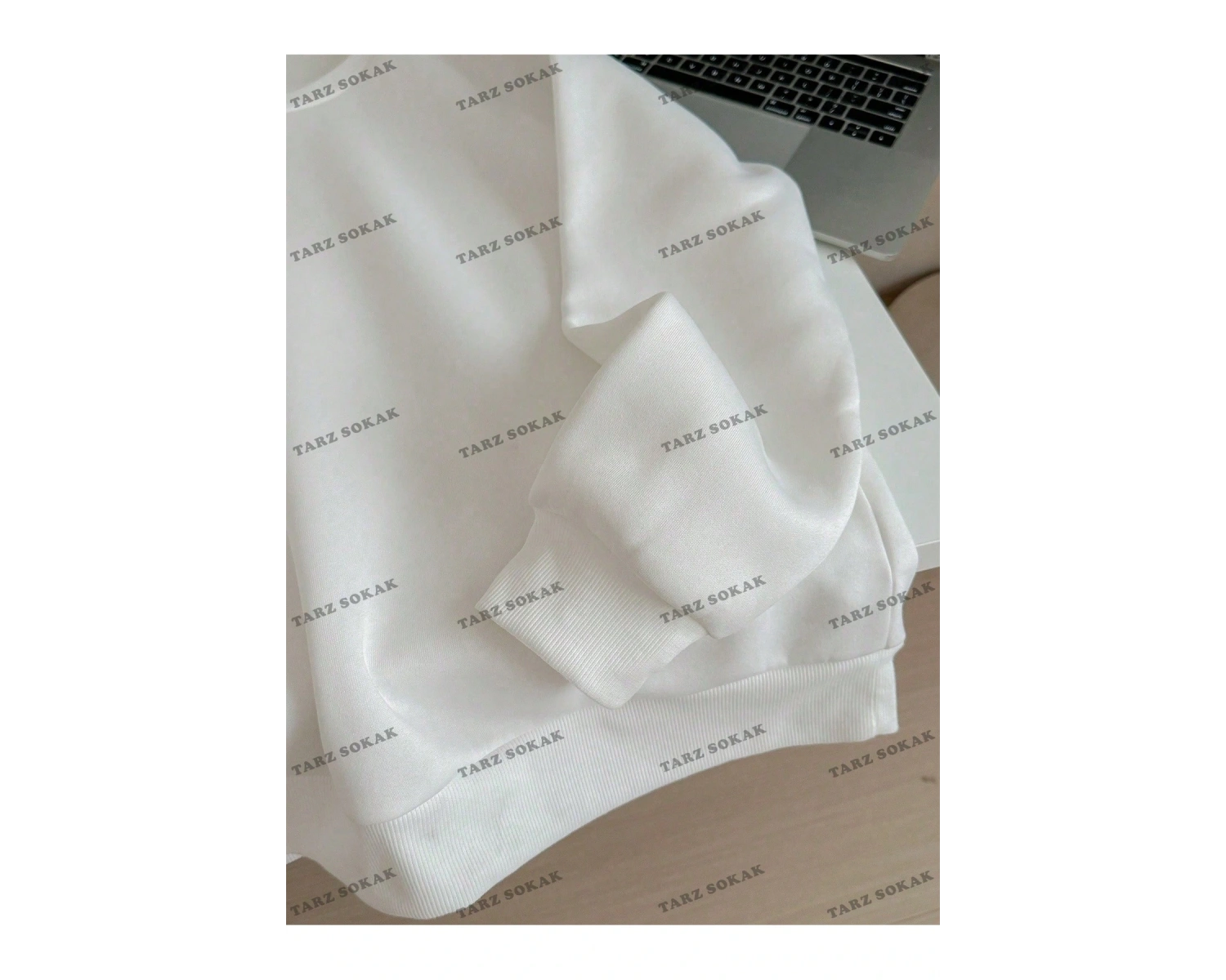 Y2K YENİ SEZON SSWEAT HARAJUKA KUROMİ RETRO KOD 1573 Beyaz