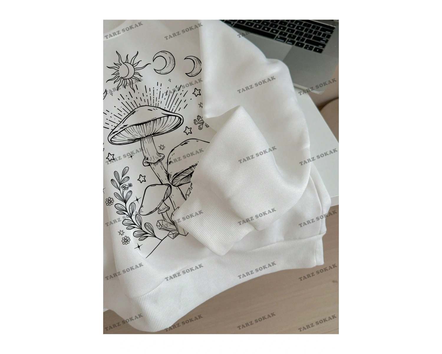 Y2K YENİ SEZON SSWEAT HARAJUKA KUROMİ RETRO KOD 16 Beyaz