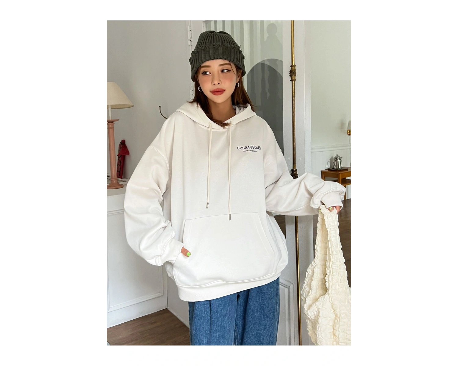 Yıldız Baskılı Damla Omuzlu Kapüşonlu Üst Bej