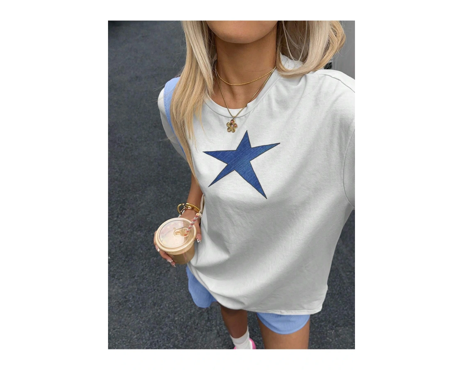 Yıldız Grafikli Yuvarlak Yaka Kısa Kollu Tişört