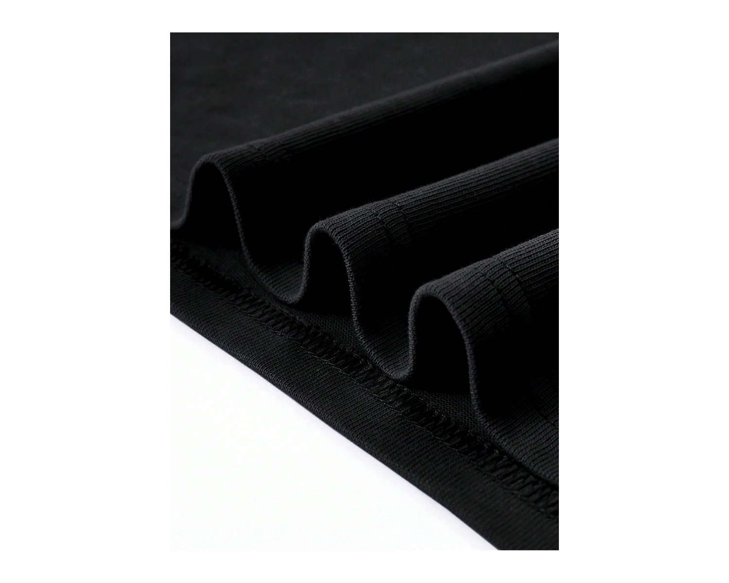 Yıldız Grafikli Yuvarlak Yaka Kısa Kollu Tişört