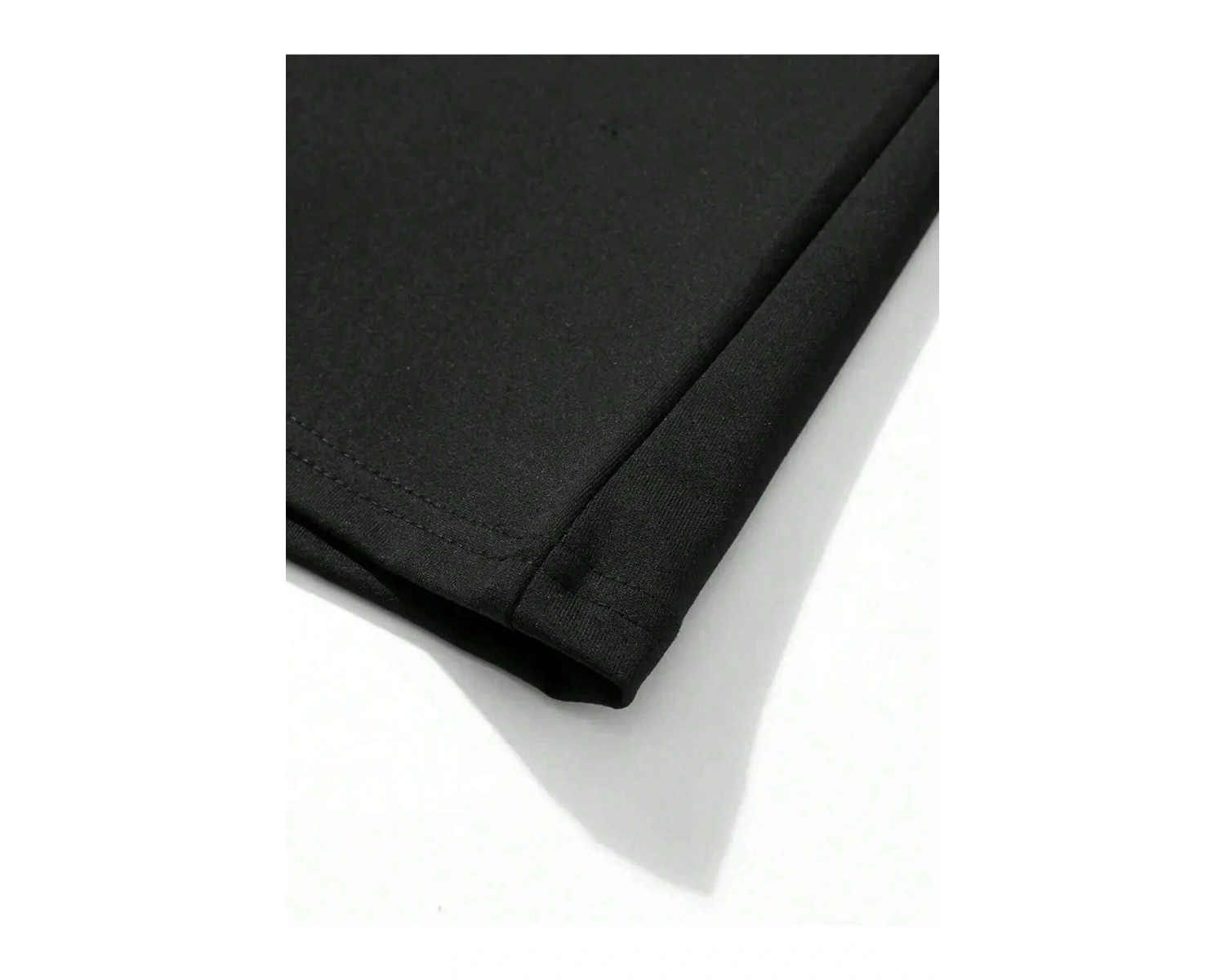 Yıldız Grafikli Yuvarlak Yaka Kısa Kollu Tişört