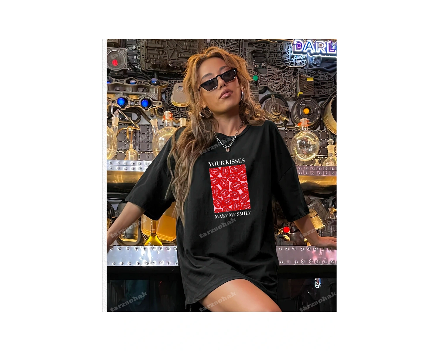 YOUR KİSSES MAKE ME SMİLE