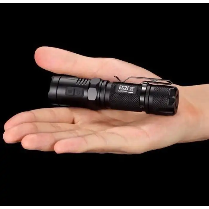 NITECORE EC21 460 LUMEN EL FENERI