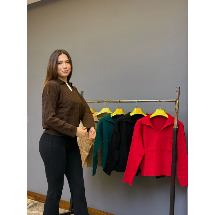 V Yaka Çizgi Detaylı Triko Kazak