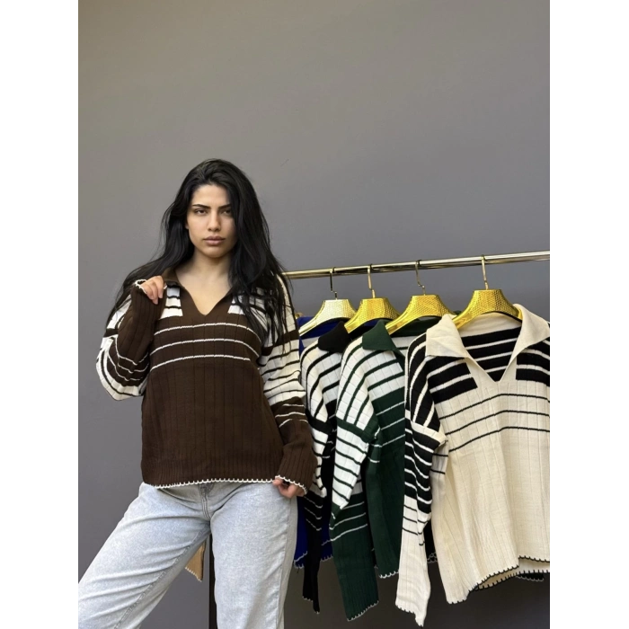 V Yaka Çizgi Detaylı Triko Kazak