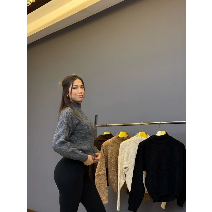 Balıkçı Yaka Desenli Triko Kazak