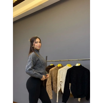 Balıkçı Yaka Desenli Triko Kazak