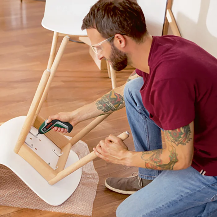 Bosch IXO 7 Vidalama Makinesi + 25 Parça Vidalama Ucu Seti