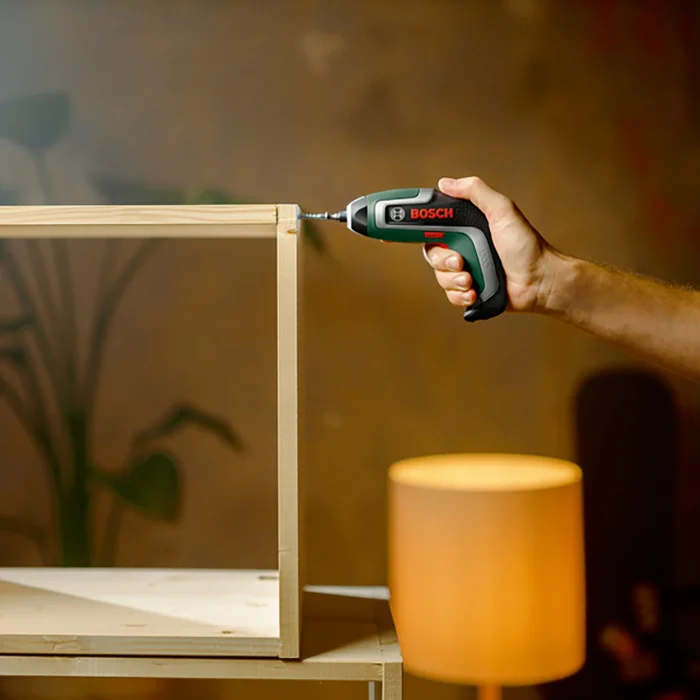 Bosch IXO 7 Vidalama Makinesi + 25 Parça Vidalama Ucu Seti