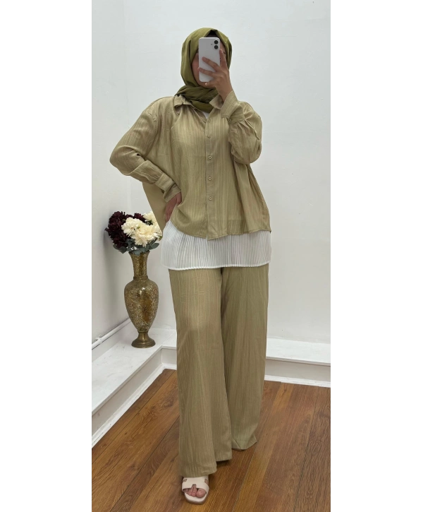 ASUDE PANTOLONLU TAKIM