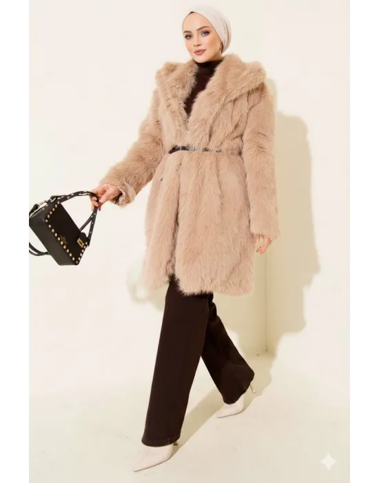 Bej Lüks Kürk Detaylı Uzun Kaban