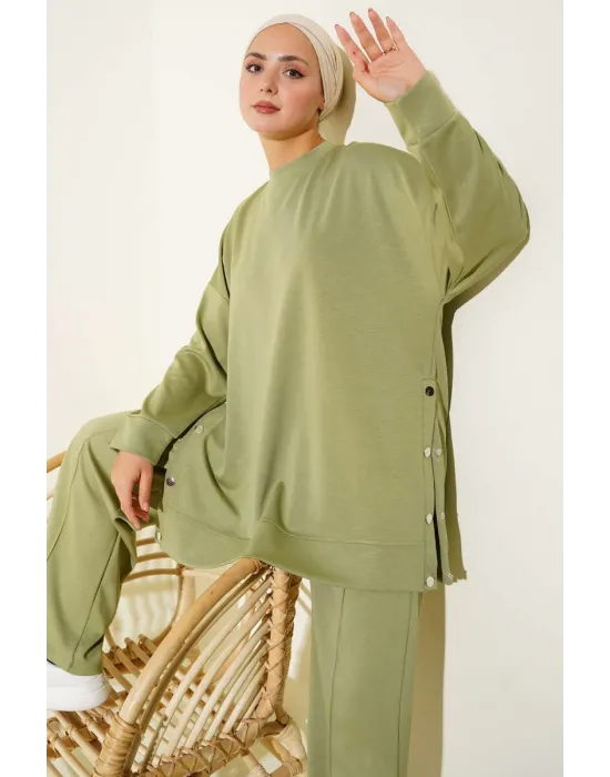 Bisiklet Yaka Yanları Metal Düğmeli İkili Takım Çağla Yeşili