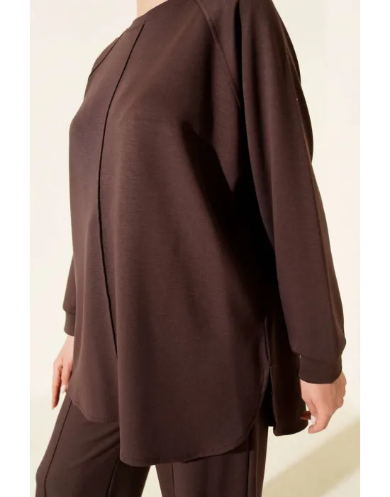 Kahve Rengi Oversize Sweatshirt ve Geniş Paça Pantolon Kombin Takım