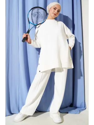 Bisiklet Yaka Yanları Metal Düğmeli İkili Takım Beyaz