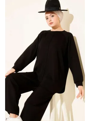 Siyah Oversize Sweatshirt ve Geniş Paça Pantolon Kombin Takım