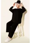 Siyah Oversize Sweatshirt ve Geniş Paça Pantolon Kombin Takım