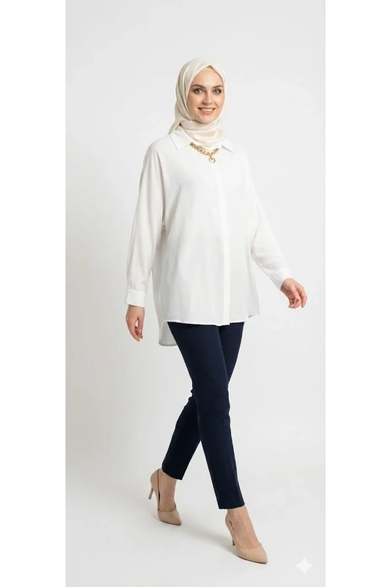 BrandName Beyaz Dökümlü Oversize Zincir Detaylı Tesettür Tunik Gömlek