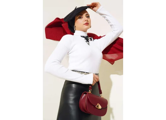 Beyaz Boğazlı Fitilli Triko Body