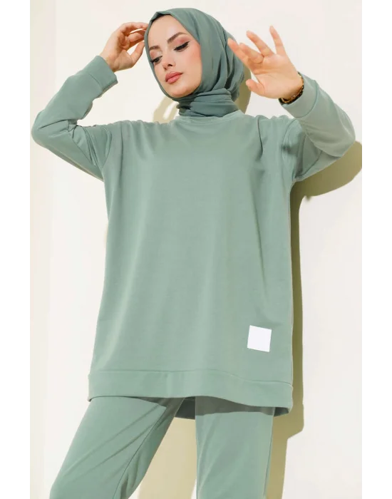 Çağla Yeşil Arma Detaylı Ribanalı Rahat Kesim İkili Takım