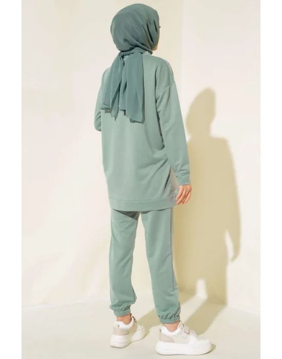 Çağla Yeşil Arma Detaylı Ribanalı Rahat Kesim İkili Takım